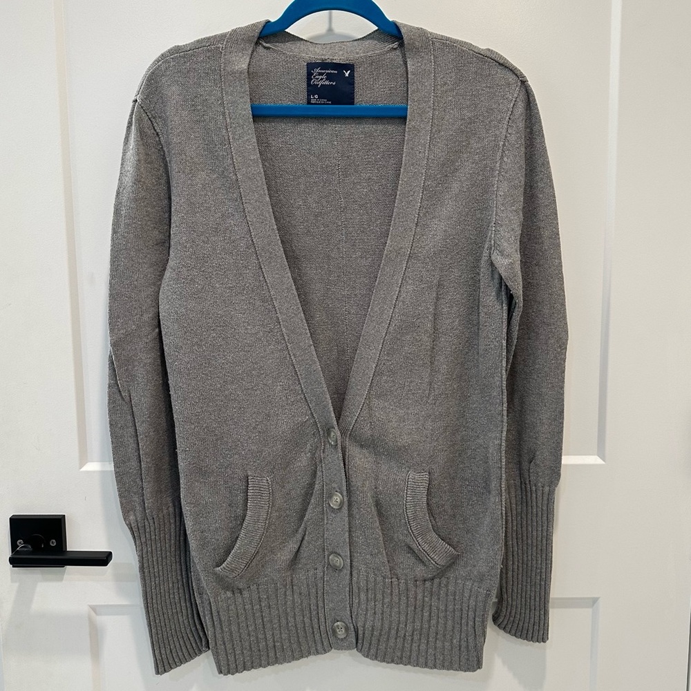 American Eagle Outfiters Women's Gray Knit Cardigan with Pockets Size L